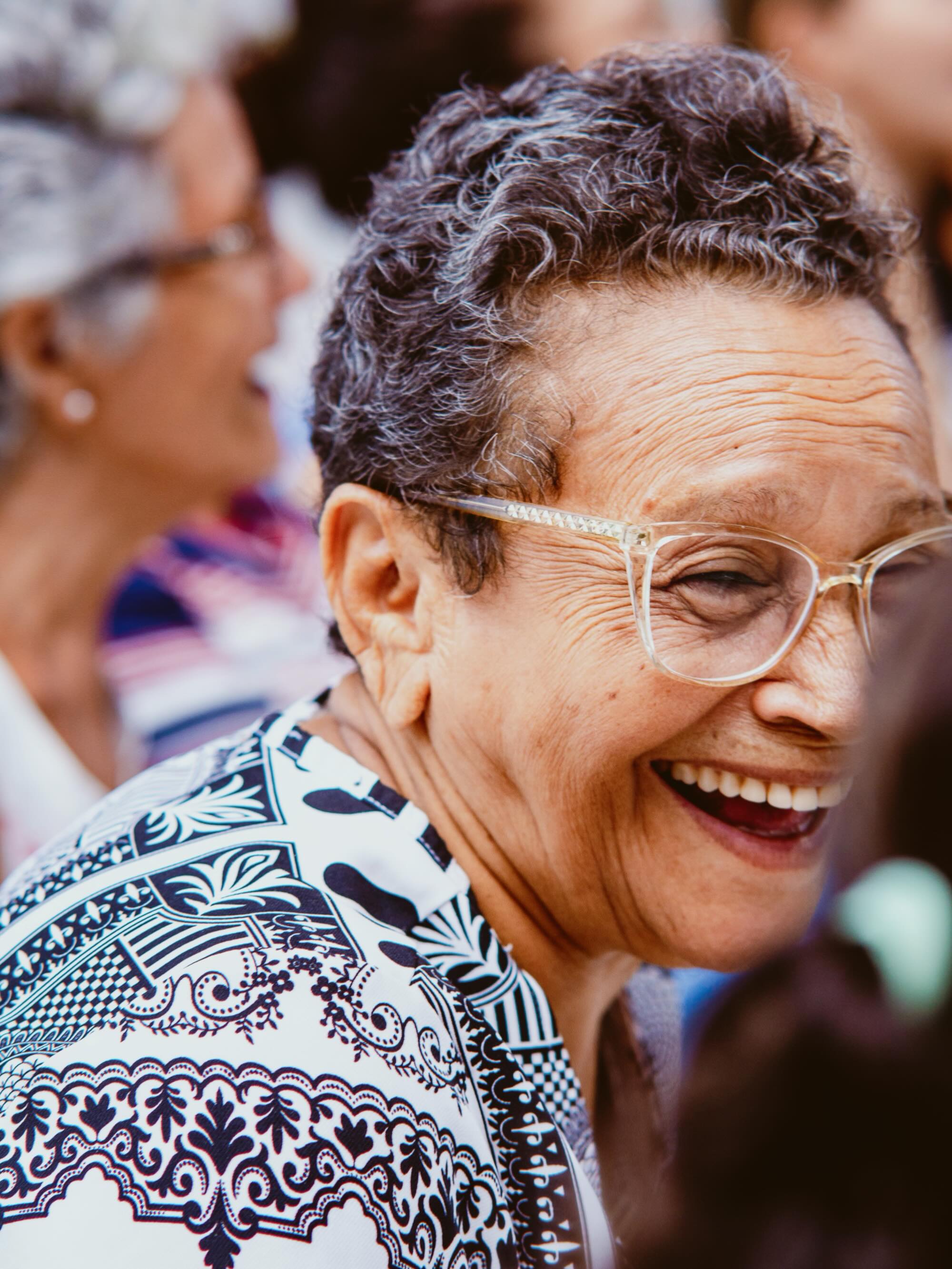 Sorriso de uma participante durante encontro do Tempo de Viver