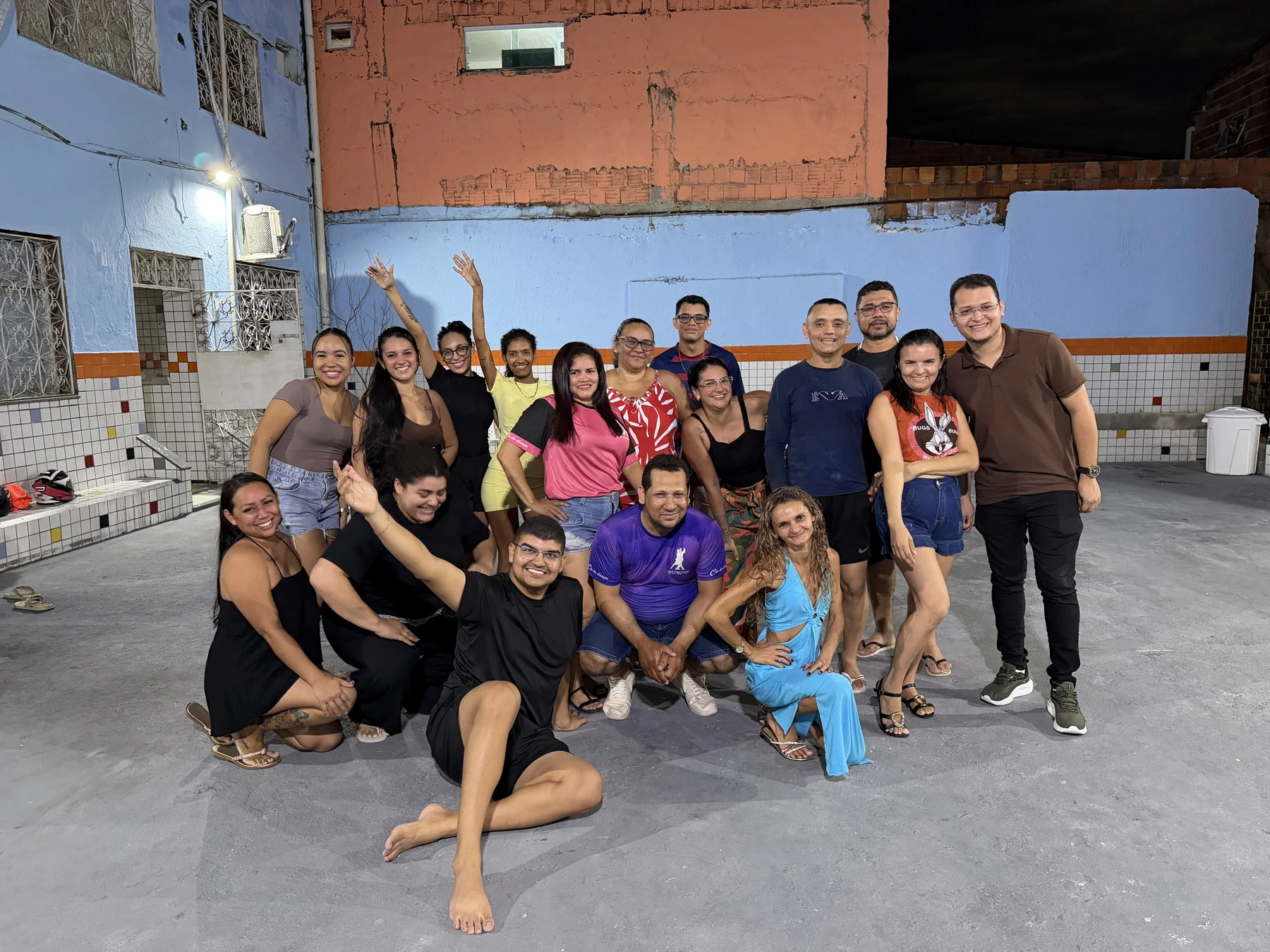 Participantes do IEIS Movimenta+ reunidos no espaço das aulas gratuitas de forró, iniciativa que aproxima dança, convivência e participação comunitária · 2026